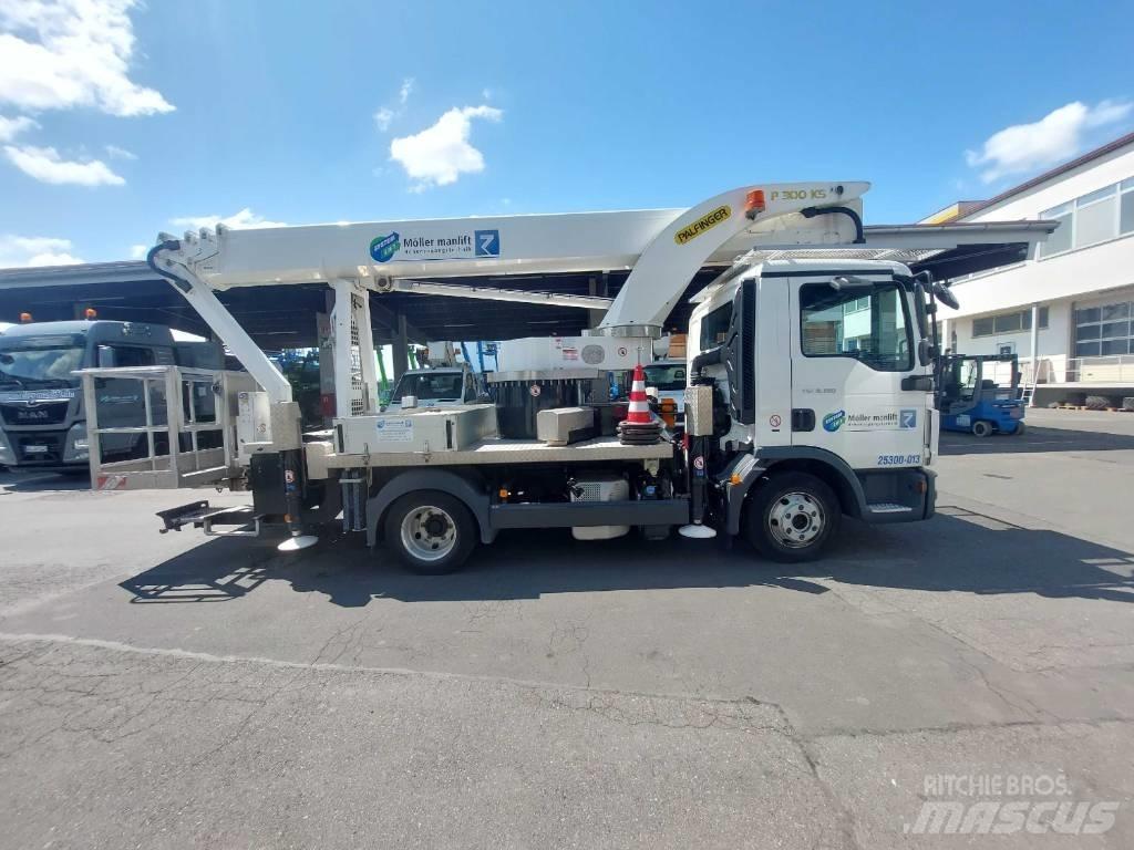 Palfinger P 300 KS Truck mounted platforms