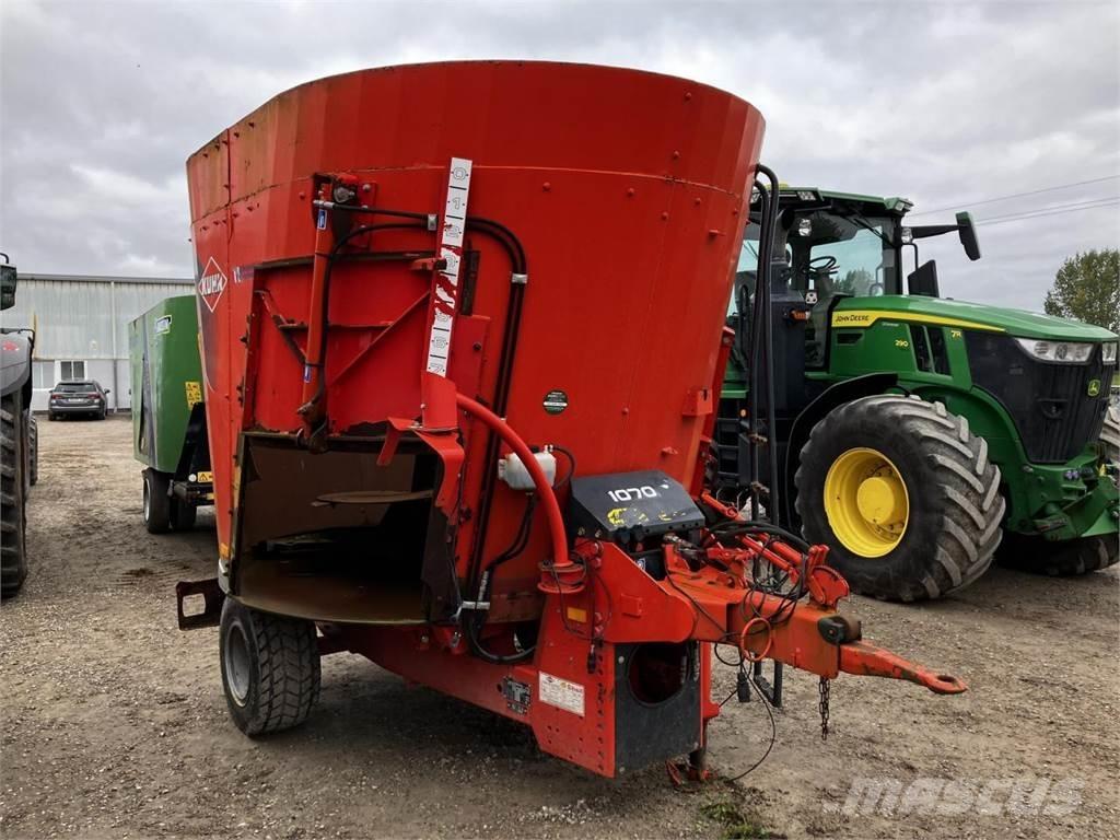 Kuhn Euromix I Feed mixer