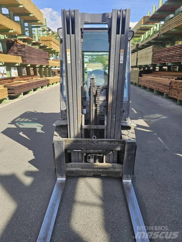 Daewoo Doosan D35C - 7 Diesel trucks
