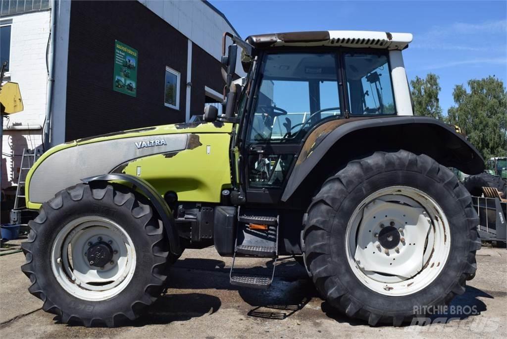 Valtra T120 Tractors