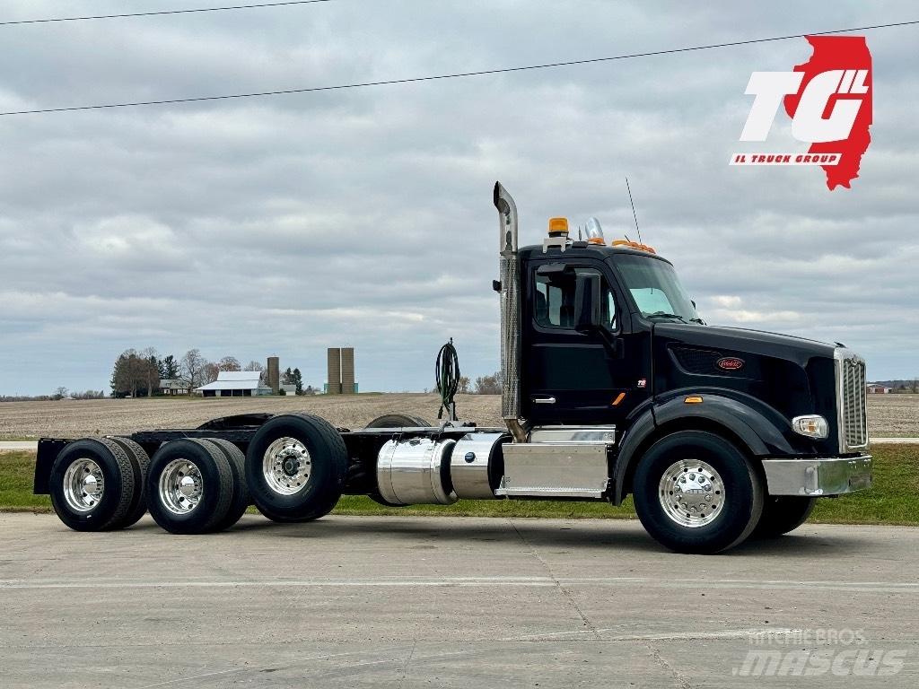 Peterbilt 567 Prime Movers