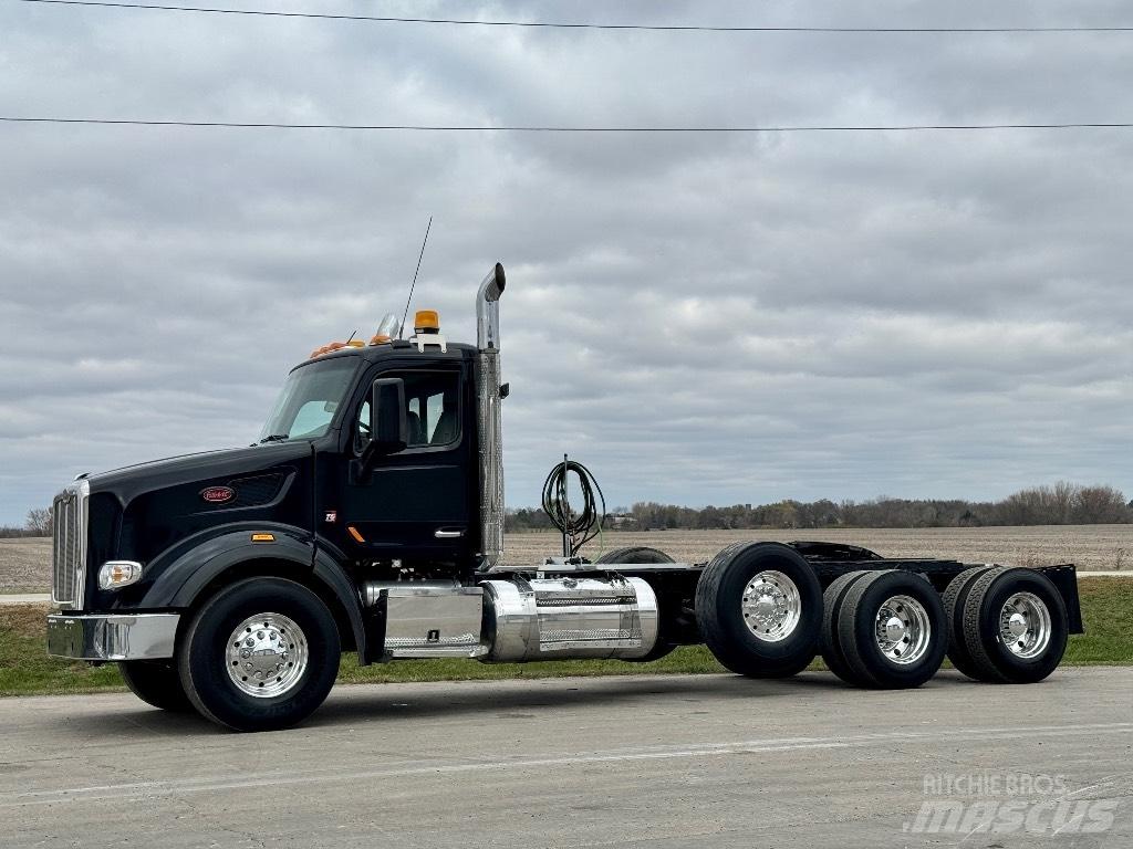 Peterbilt 567 Prime Movers