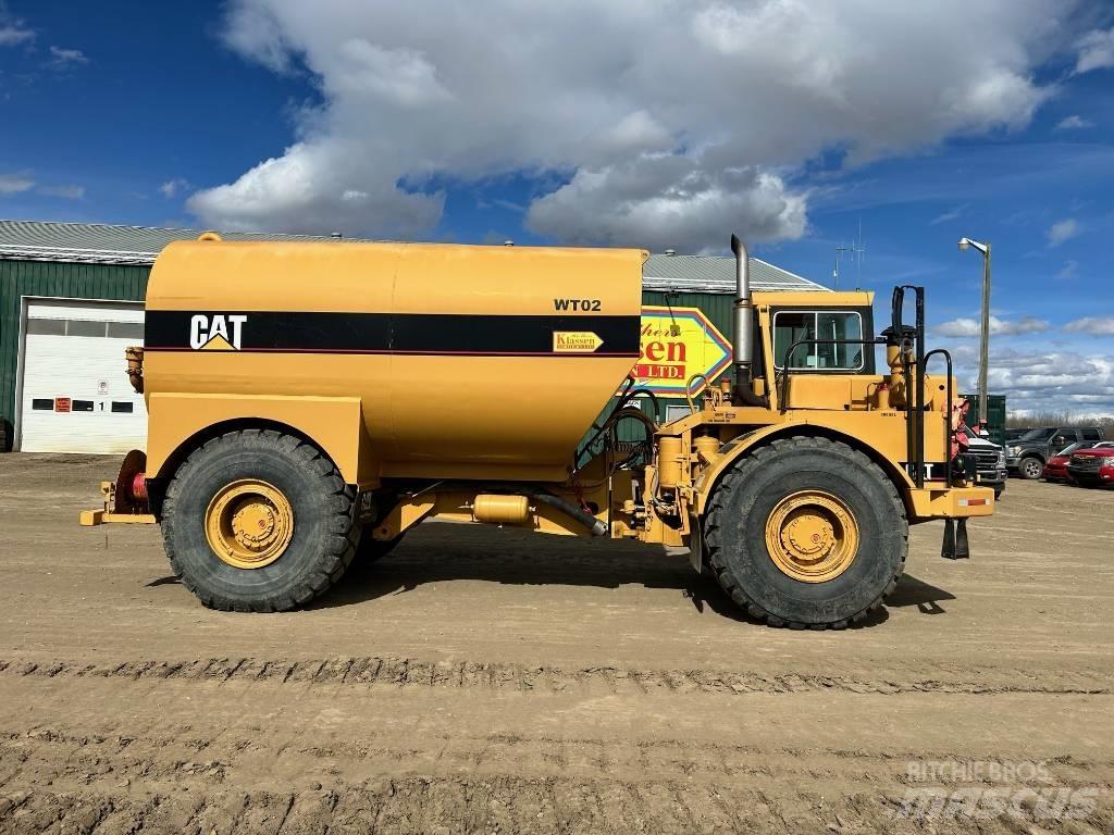 CAT 25D Water bowser