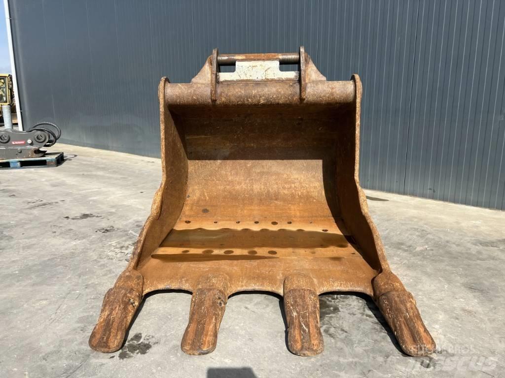 Engcon S80 Buckets