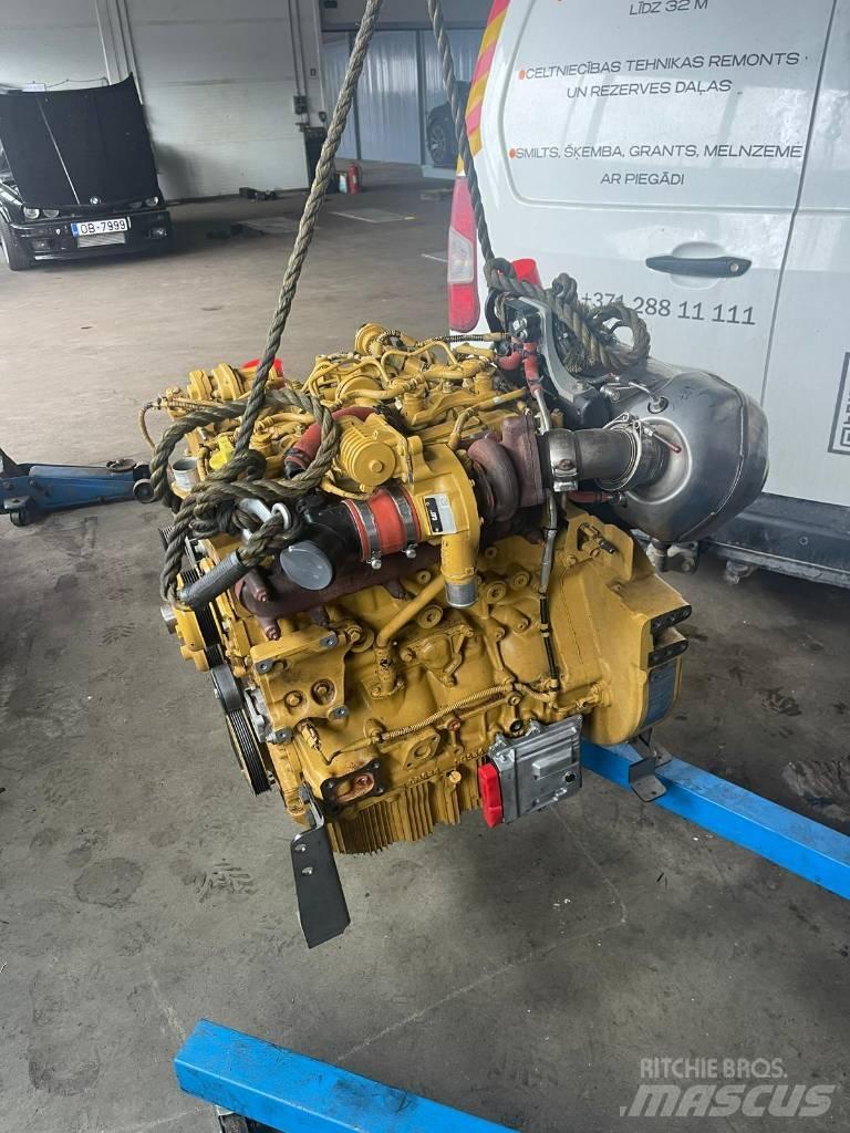 CAT 313 model Engines