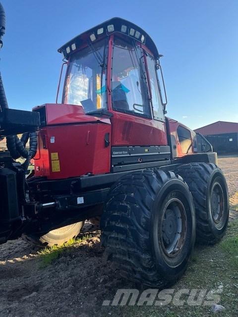 Komatsu XF895-2 Forwarders