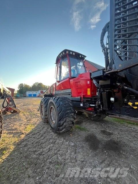 Komatsu XF895-2 Forwarders