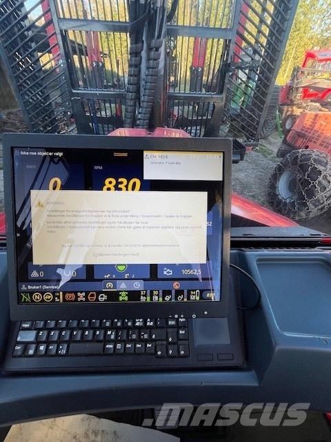 Komatsu XF895-2 Forwarders