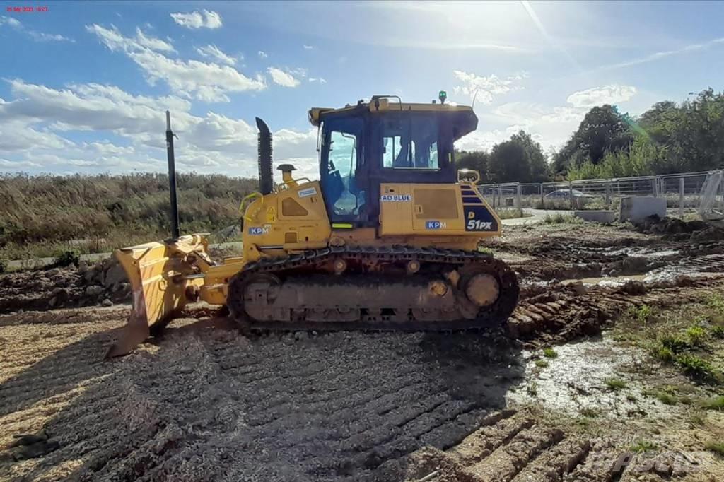 Komatsu D51 PX-24 Crawler dozers