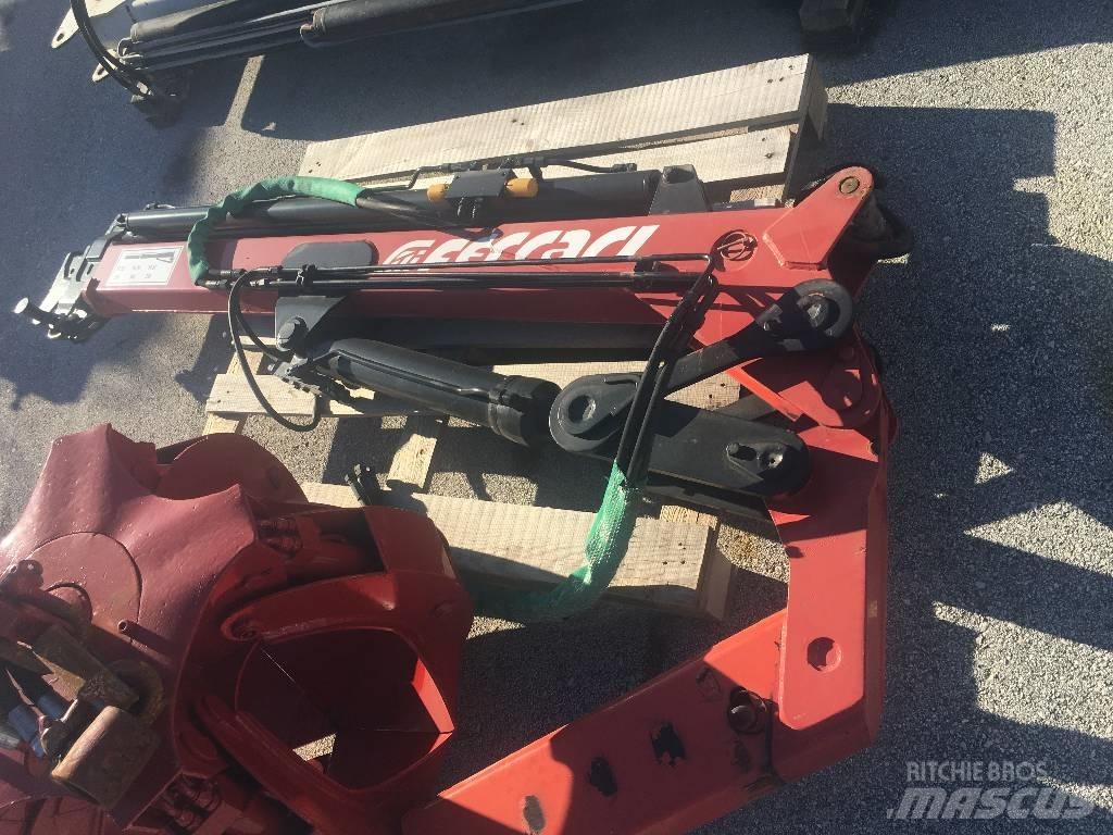 Ferrari FLY JIP Crane parts and equipment