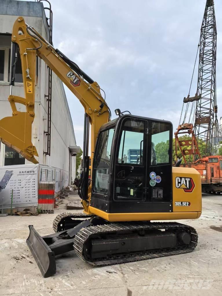 CAT 305.5E2 Crawler excavators