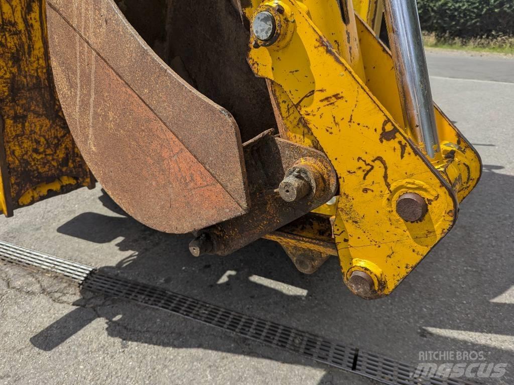 JCB 3 CX Backhoe