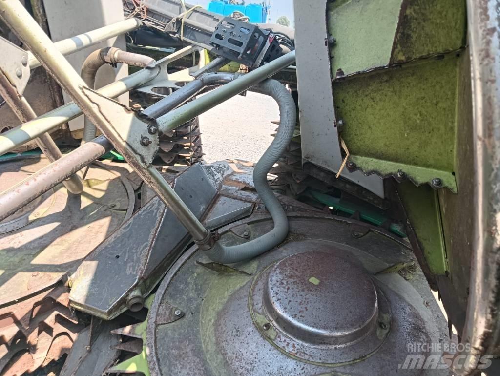 CLAAS Orbis 600 Forage harvesters