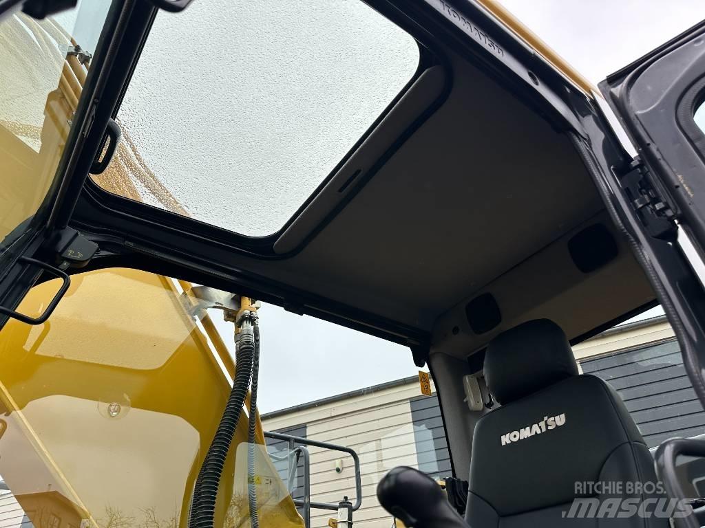 Komatsu PC210LC-11 Crawler excavators