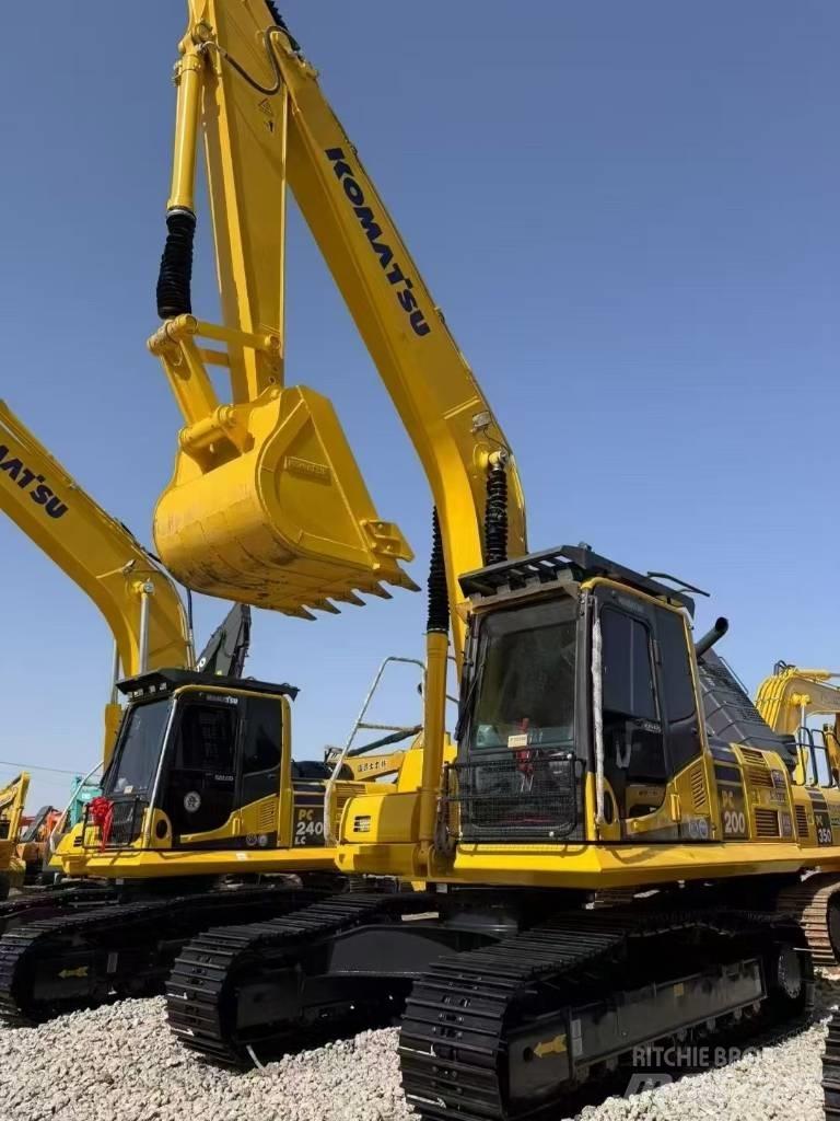 Komatsu 200-8 Crawler excavators