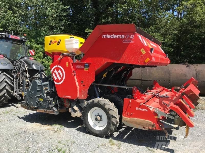 Miedema CP42 P 75H Potato planters