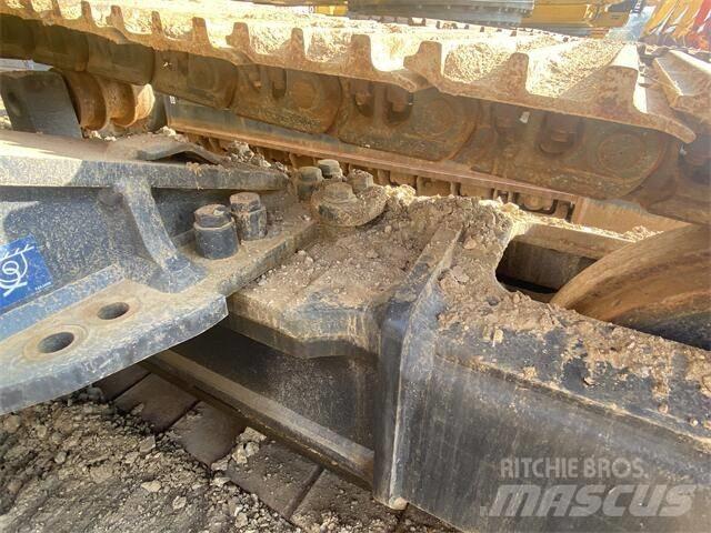 Komatsu PC450-7 Crawler excavators