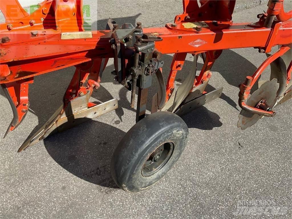 Kuhn MM 110 4T Ploughs