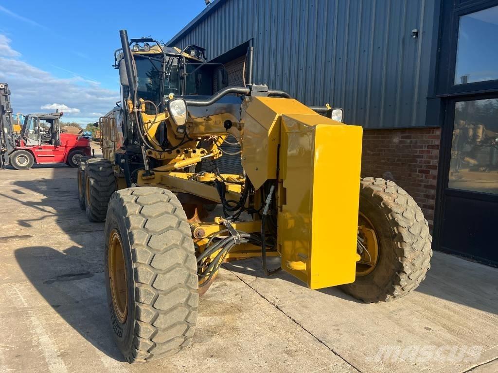 CAT 140 M AWD Graders