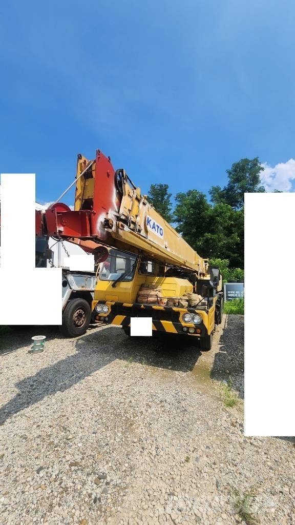 Kato NK 200 H V All terrain cranes