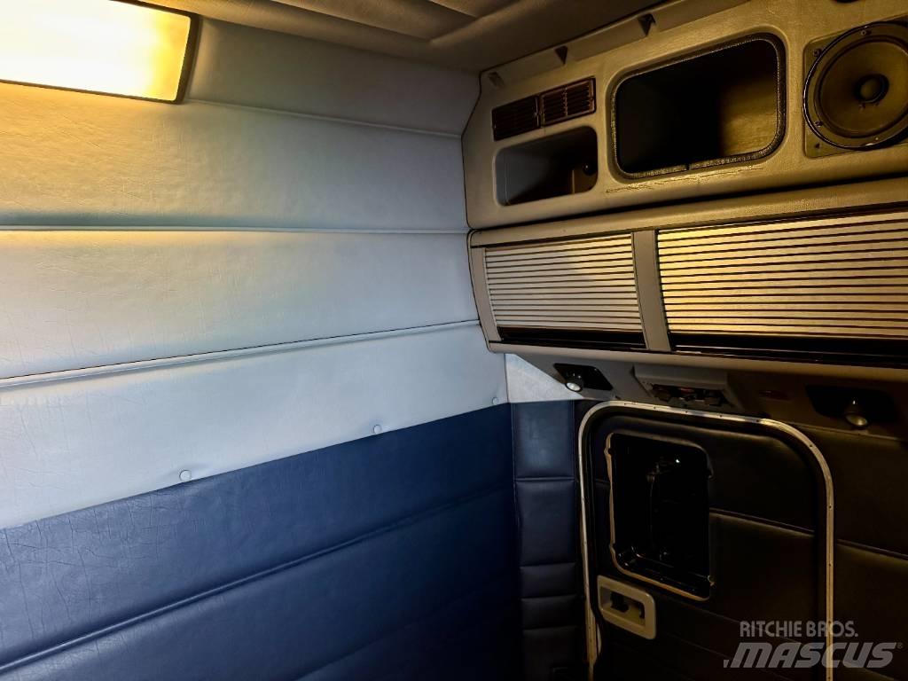 Peterbilt 389 Prime Movers