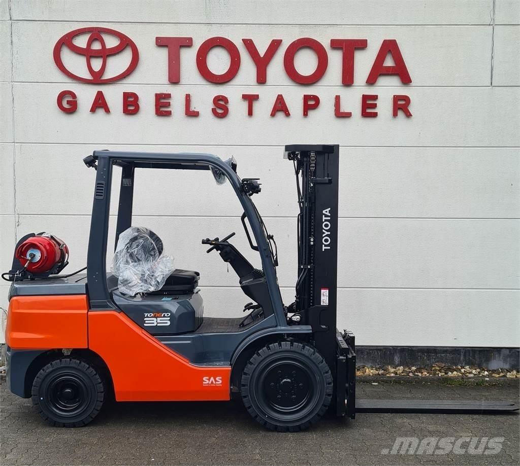 Toyota 02-8FGJF35 LPG trucks