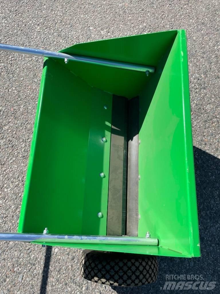 Sami S 600 Sand and salt spreaders