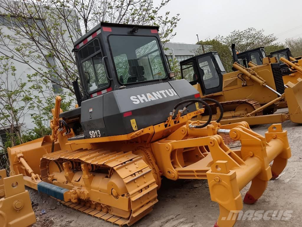Shantui SD 16 Crawler dozers