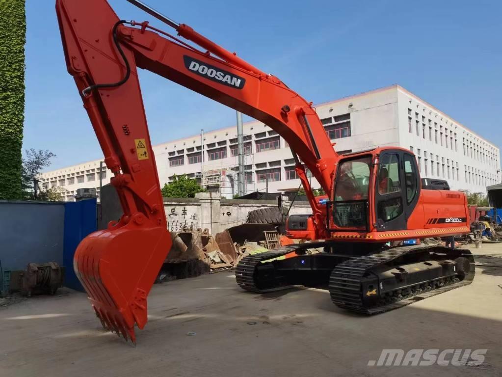 Doosan DX 300 Crawler excavators