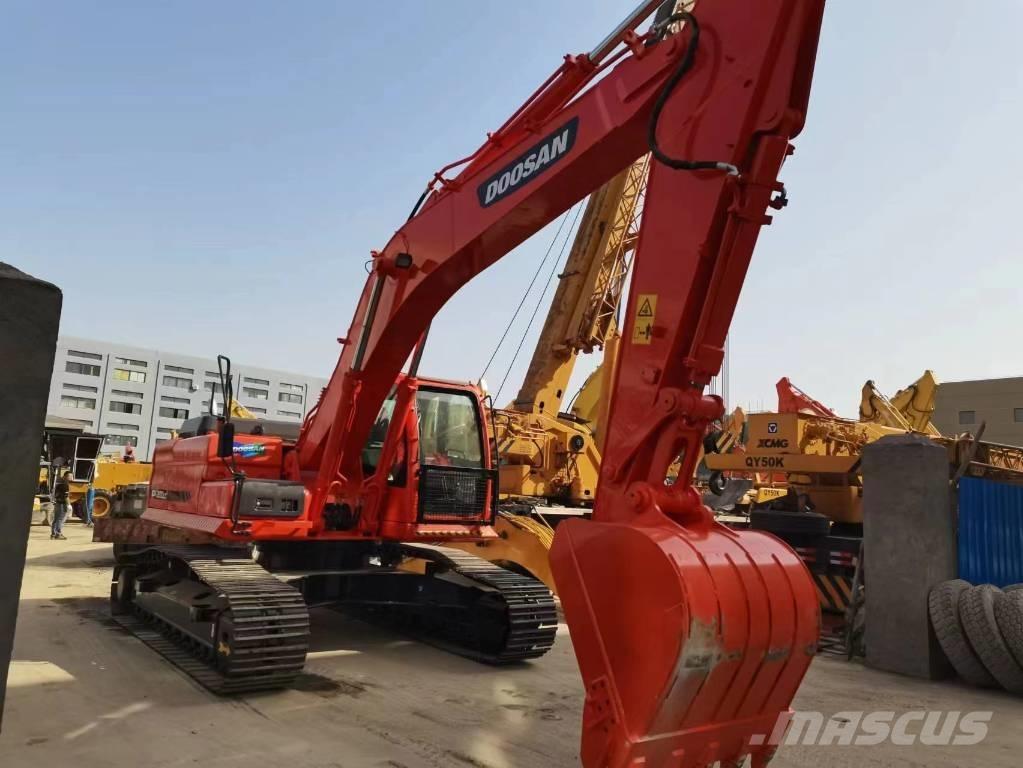 Doosan DX 300 Crawler excavators