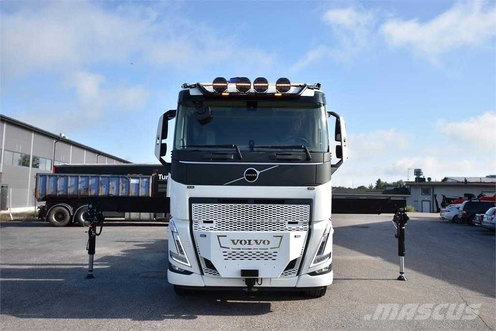 Volvo FH 540 8X4 Truck mounted cranes