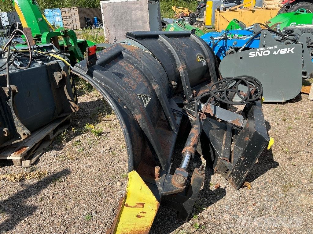 VM 280 NA Snow blades and plows