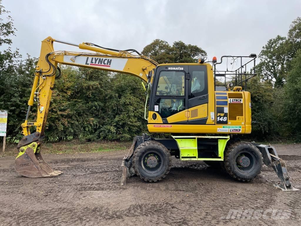 Komatsu PW 148-11 Wheeled excavators