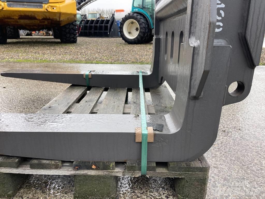 Volvo L 120 H Forks