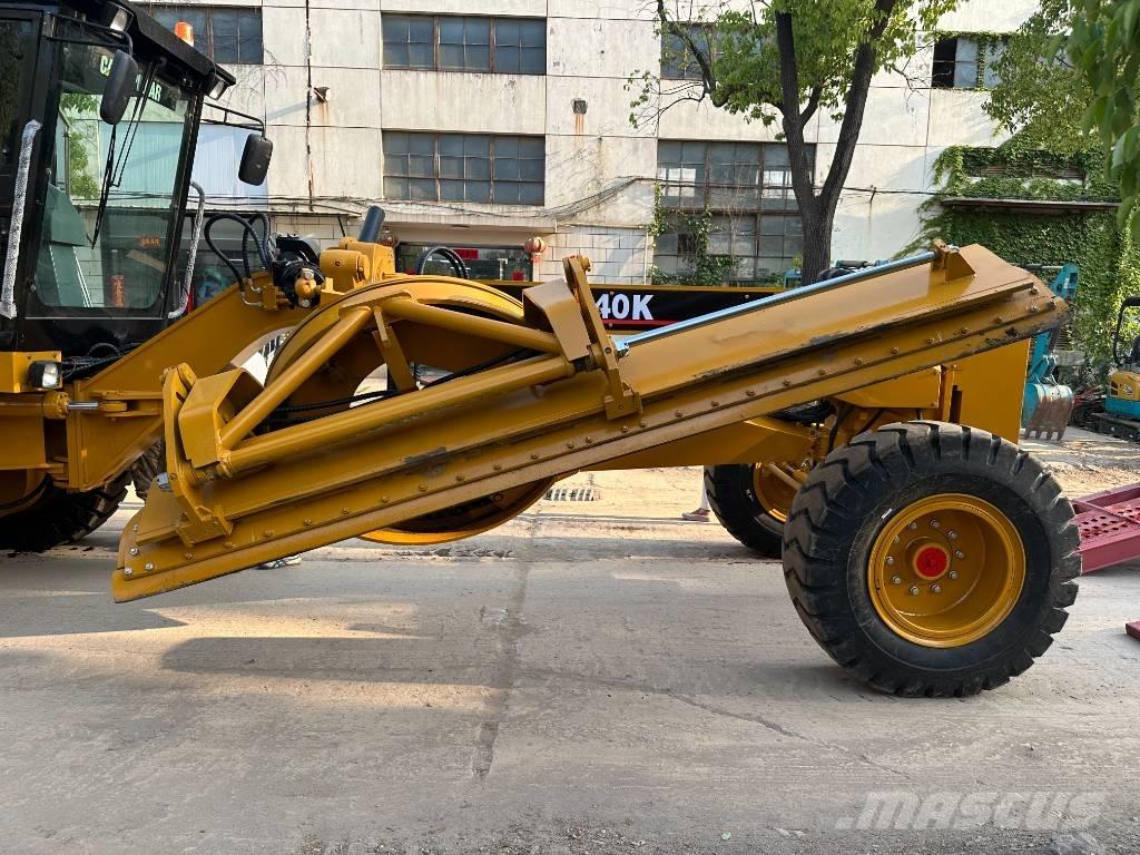 CAT CAT140K Graders