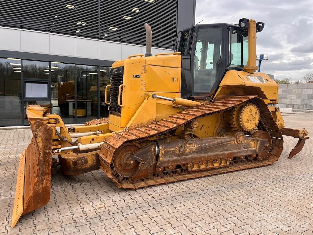 CAT D6N XL Crawler dozers