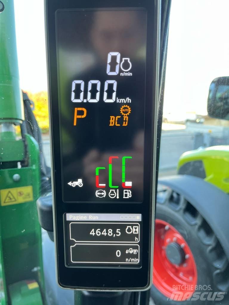 John Deere 5125 R Tractors