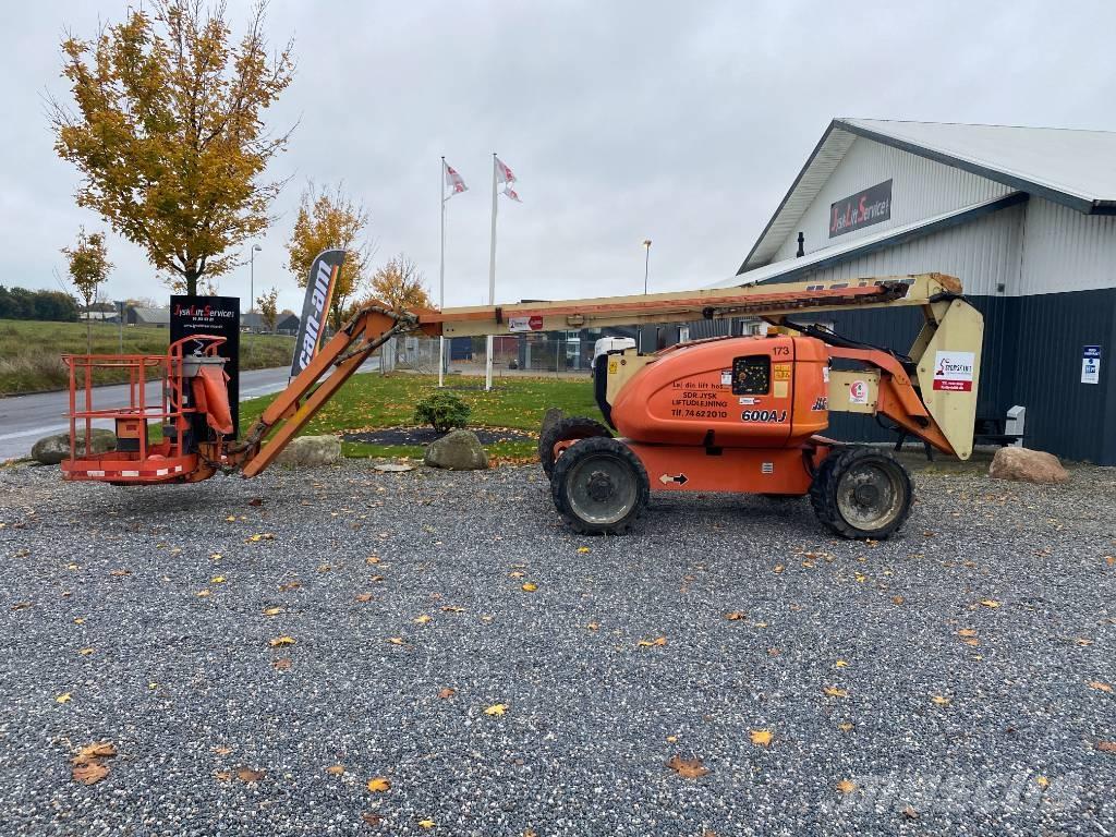 JLG 600 AJ Articulated boom lifts