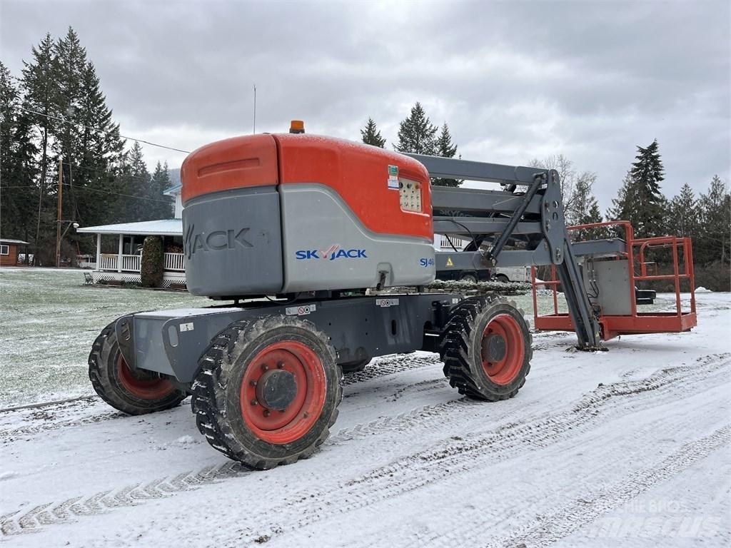 SkyJack SJ 46 AJ Articulated boom lifts