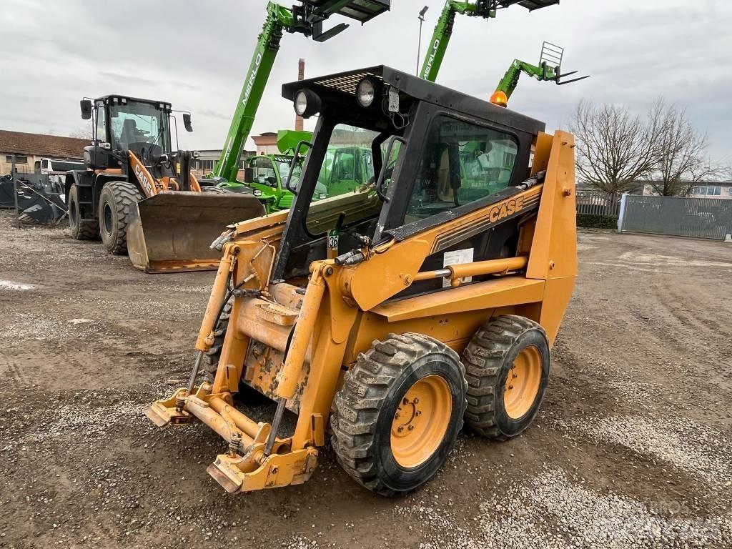 CASE 1840 Skid steer loaders