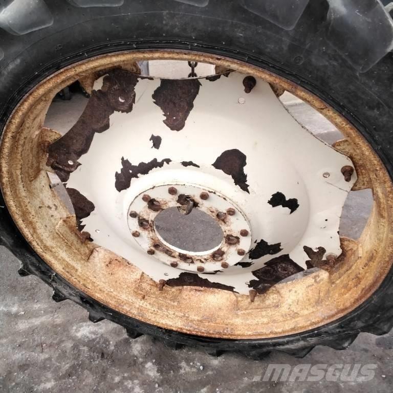 Taurus 9.5R44 Tyres, wheels and rims