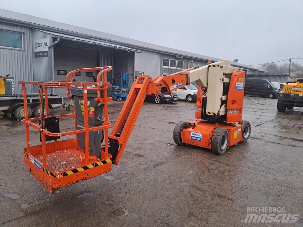 JLG E 300 AJP Articulated boom lifts