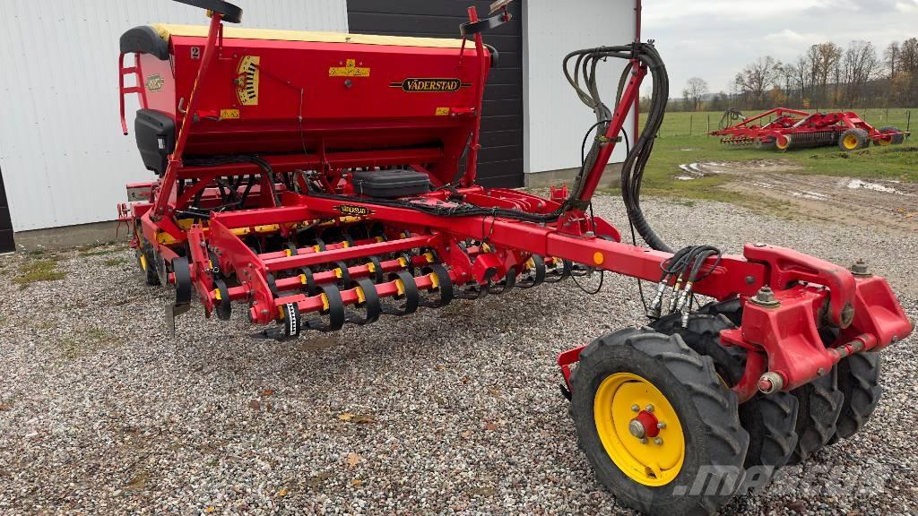 Väderstad Rapid300S Drills