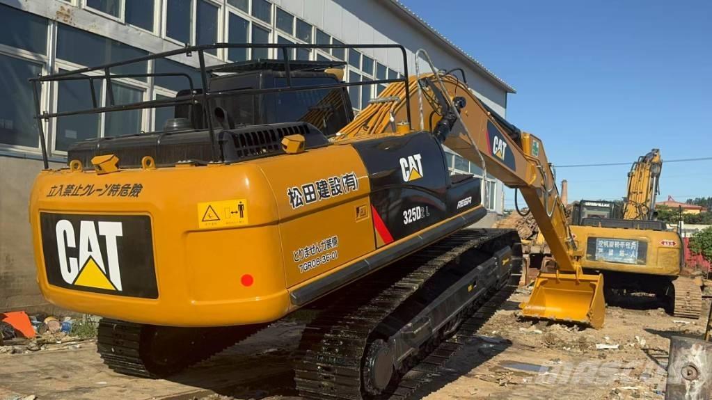 CAT 325 D L Crawler excavators