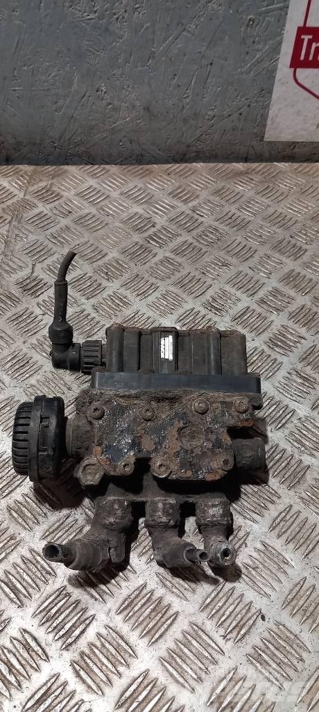 Scania R 440    2084509 Brakes