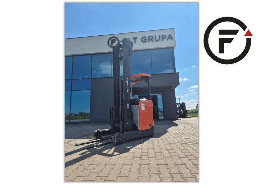 Toyota RRE160H Reach truck