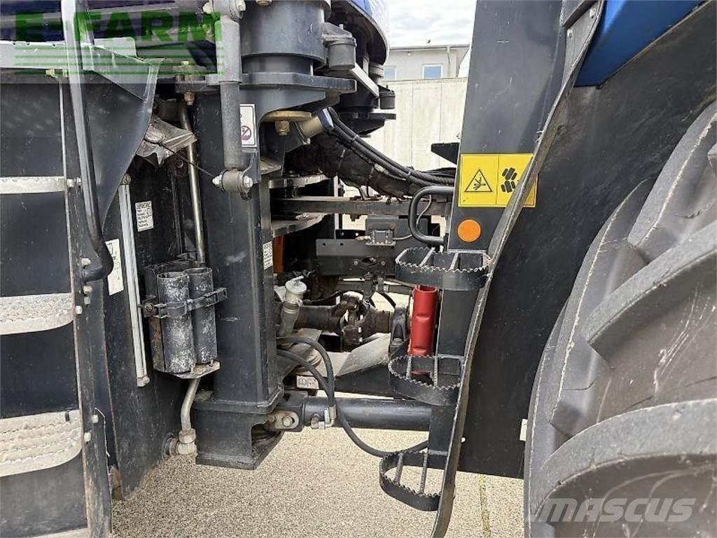 New Holland t9.560 Tractors