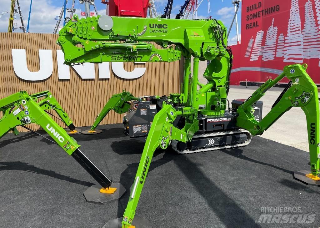 Unic UM445 POP-UP Track mounted cranes