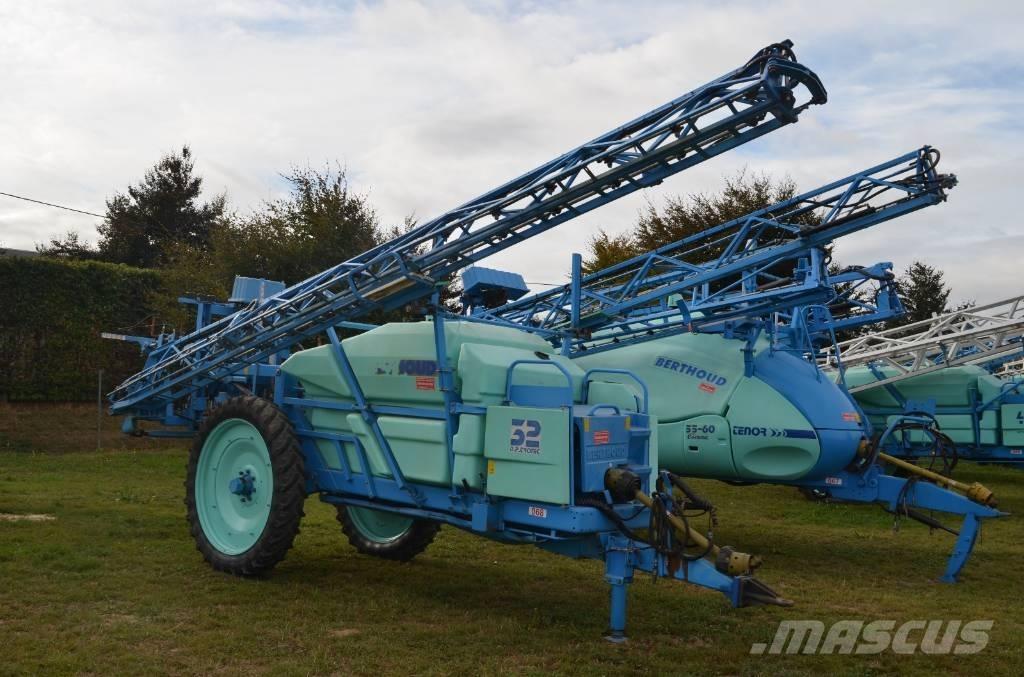 Berthoud Mack 32 Trailed sprayers