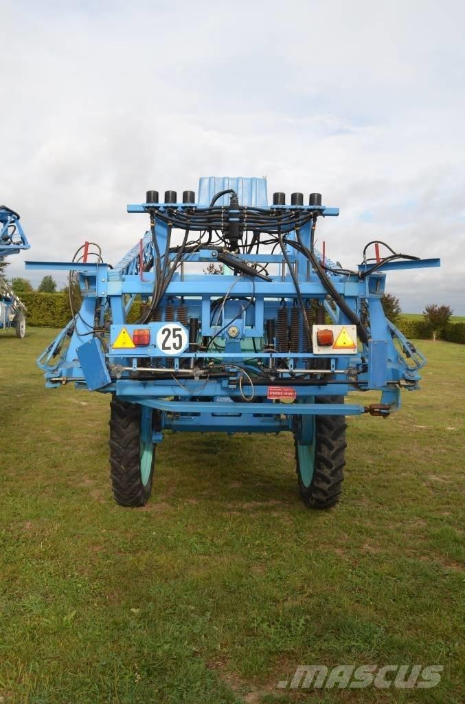 Berthoud Mack 32 Trailed sprayers